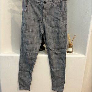 Men’s fitted plaid pants